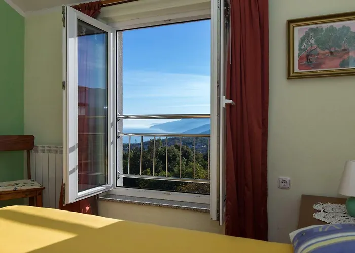 Bellavista Apartment